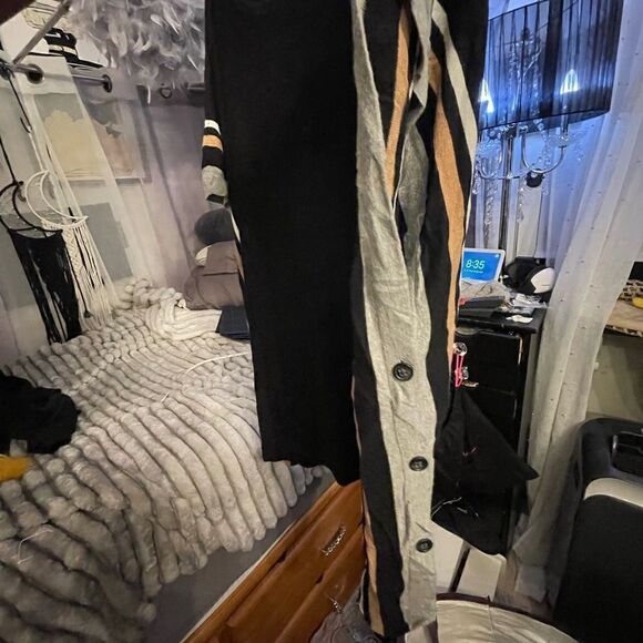 Talbots Women's black crewneck Colorblock Button Up Details Poncho Size L/xl - Picture 3 of 8